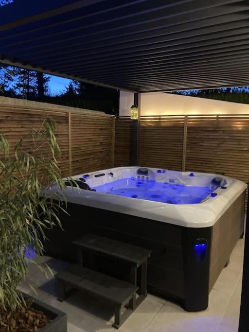 Spa & Serenite, Aux Portes De Disney Et De Paris Villiers-sur-Morin Bagian luar foto